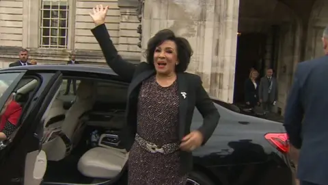 BBC Shirley Bassey outside City Hall