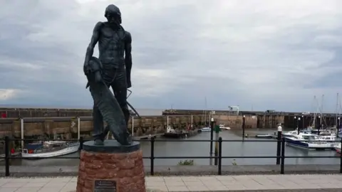 Phil Champion The Ancient Mariner statue