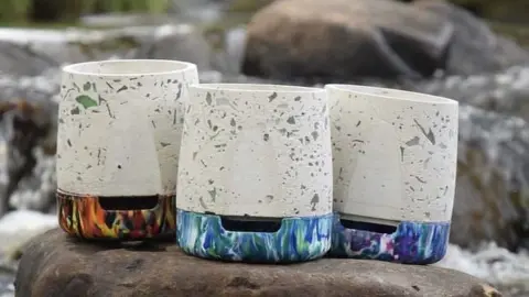 Sheffield Hallam University The plant pots