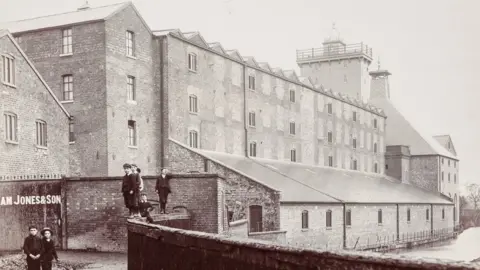 Friends of the Flaxmill Maltings The building