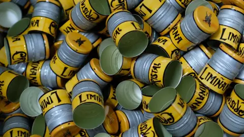 Getty Images Screw-cap closures