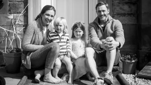 Neil Wykes Photography Samantha and David Macfarlane and their children, Rory and Maisie