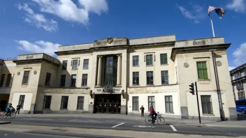 Oxford Crown Court