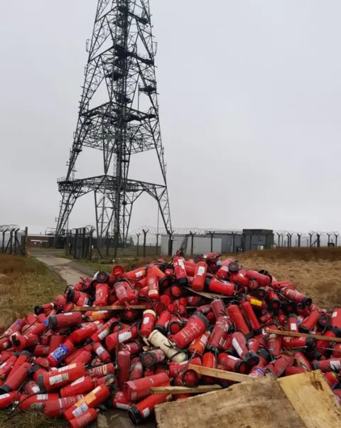 @WYP_PCWILLIS The dumped fire extinguishers