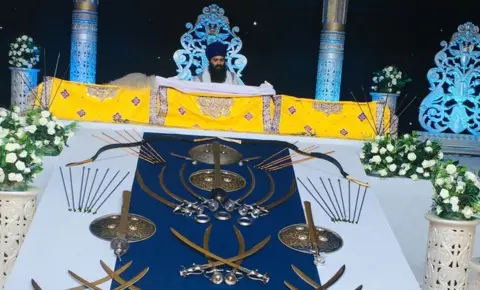 SANTOSH KAUR Darbar Sahib