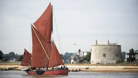 Jemma Watts Thames barge Melissa enters the Deben at the beginning of John McCarthy’s travels from Debenham to