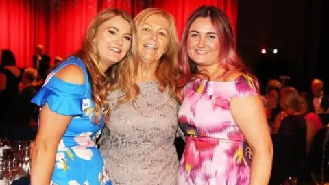 Heidi Palmer Heidi with her mum and sister