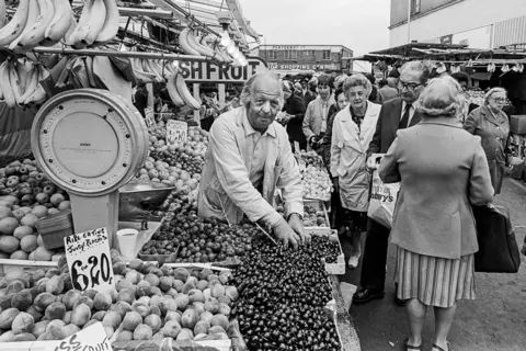 Neil Martinson Ridley Road Market, 1981