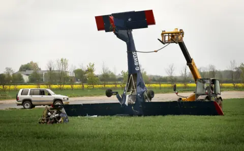 Getty Images A plane carrying Nigel Farage crashed on the day of the 2010 general election when its UKIP-promoting banner became entangled in the tail fin