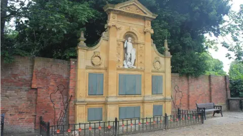 Lichfield District Council The city's Garden of Remembrance