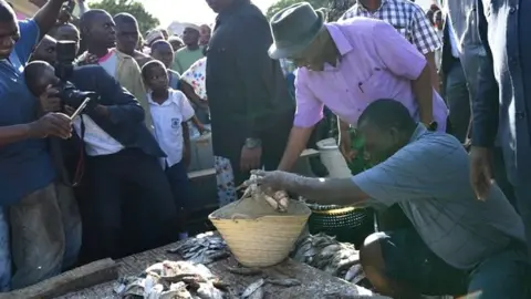 Tanzania state house Basket