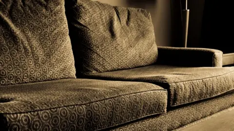 ECDC sofa