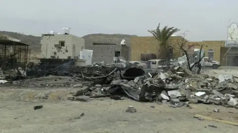 Aftermath of air strike that damaged Kitaf rural hospital in north-western Yemen (26 March 2019)