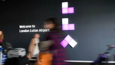 London Luton Airport London Luton Airport