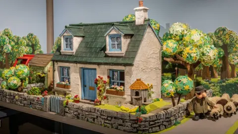 Jonathan Garvey Postman Pat's cottage