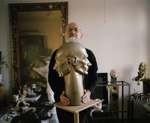 Matteo Lonardi Oleg Kulik in his studio