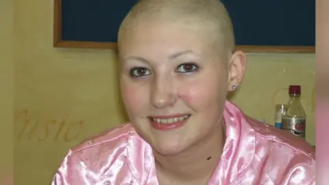 Handout Catherine Pointer during her treatment