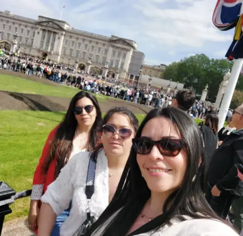 Jessica, Natalia and Sabrina