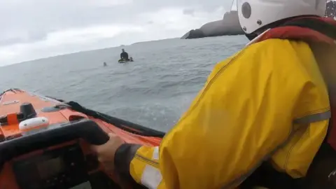 RNLI Trevaunance Cove rescue, May 2018