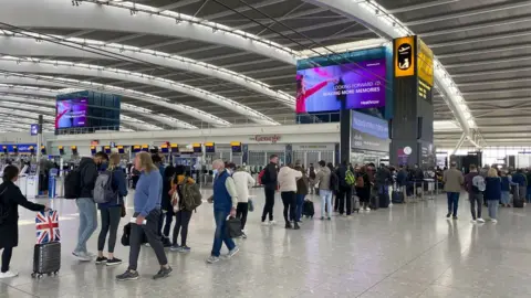 PA Media Queues at Heathrow