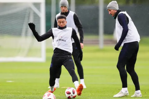 Alex Morton/Getty Images England players train