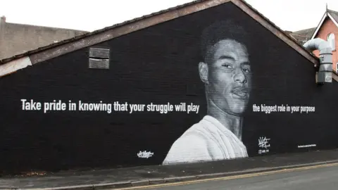 Akse_p19. Based on photo by Daniel Cheetham Marcus Rashford mural