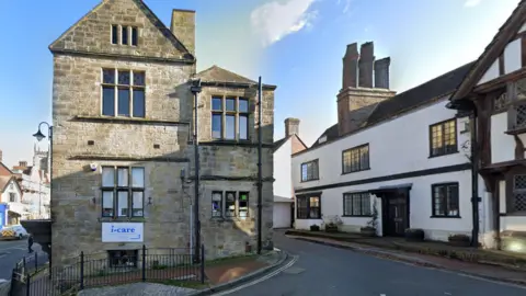 Google East Grinstead High Street