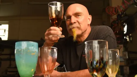 Russell Sach Will Shakspeare