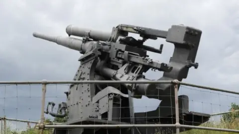 Gilbert Baitson Anti-aircraft artillery gun