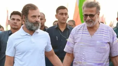 Congress Tushar Gandhi and Rahul Gandhi on the march