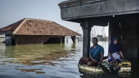 Getty Images rising water levels in Indonesia
