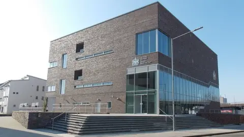 Jaggery/Geograph Newport Magistrates' Court