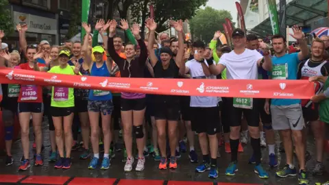 Twitter | @Swansea_HM 2017 start line runners