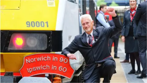 Norwich to London train hits 30 and 90 minute targets