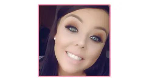 sarah Halligan sarah Halligan