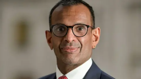 UK in a Changing Europe Anand Menon