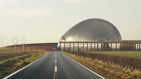 Rolls-Royce Small modular nuclear station (artist's impression)