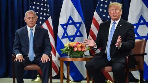AFP Benjamin Netanyahu and Donald Trump meet on the sidelines of the UN General Assembly in New York (26 September 2018)