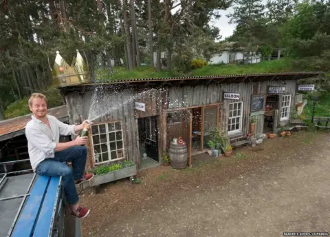 Reader's Sheds/Cuprinol Walter Micklethwait