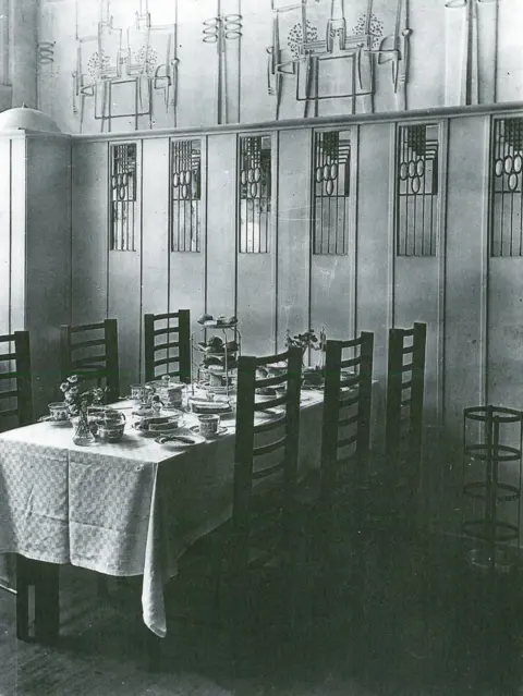 Hunterian, University of Glasgow Front salon