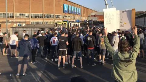 Protest at Eland Road