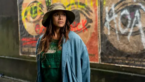 Netflix Dania Ramirez