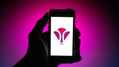 Getty Images Parler logo (for the social-media application)