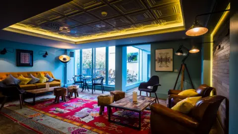 Paul Winch-Furness The Hospital Club, London