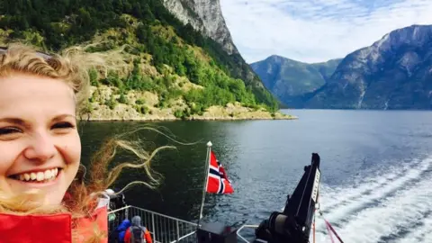 Polly Rowe Polly Rowe