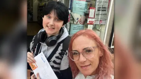 Family photo Finn Hall and Hannah Hall