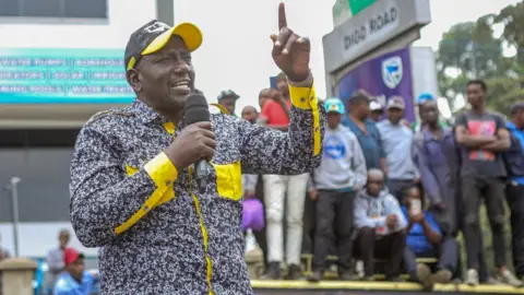 Getty Images William Ruto at Nairobi Pumwami road event