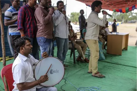 Bloomberg Fake news training in Telangana