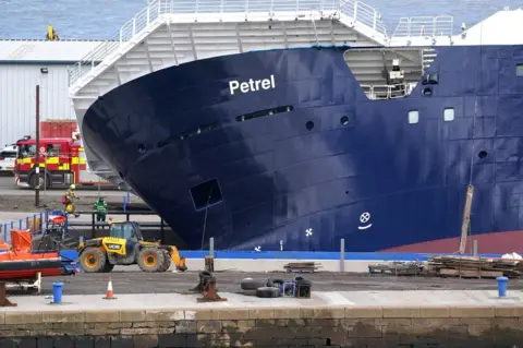 PA Media RV Petrel in Imperial Dock Leith