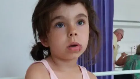 Family photo Skyla Boldan